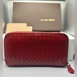 Bottega Veneta Intrecciato Brick Red Leather Woven Zip Around Long Wallet w/box